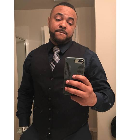 Meet your Posher, Aron - Picture 1 of 1